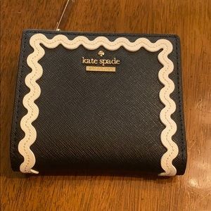 Small Kate Spade Wallet